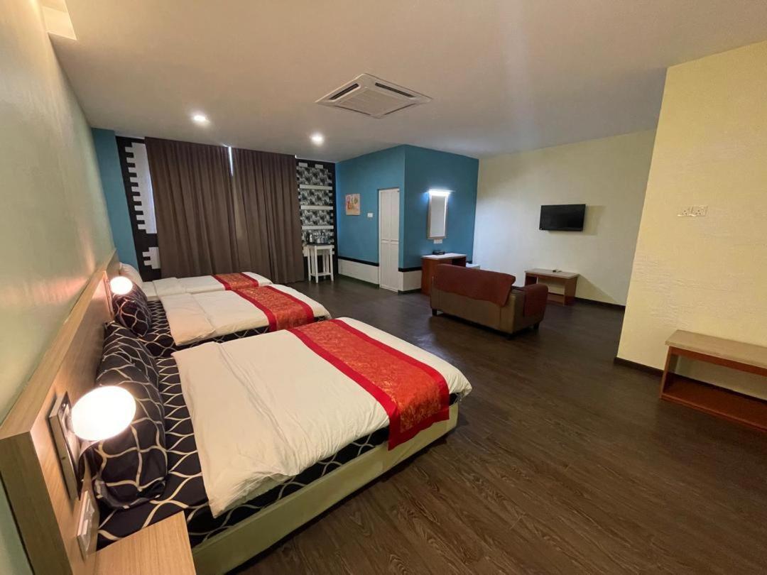 N&L Hotel Kuala Terengganu Buitenkant foto