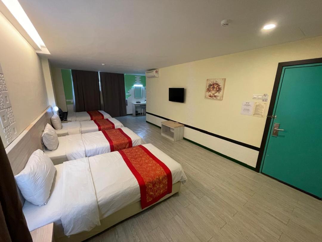 N&L Hotel Kuala Terengganu Buitenkant foto