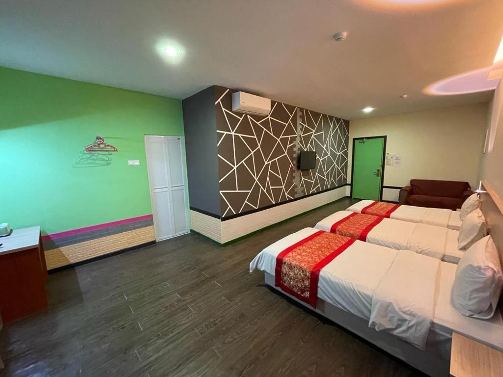 N&L Hotel Kuala Terengganu Buitenkant foto