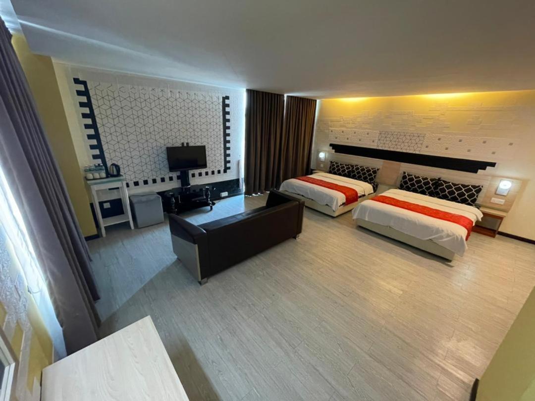 N&L Hotel Kuala Terengganu Buitenkant foto