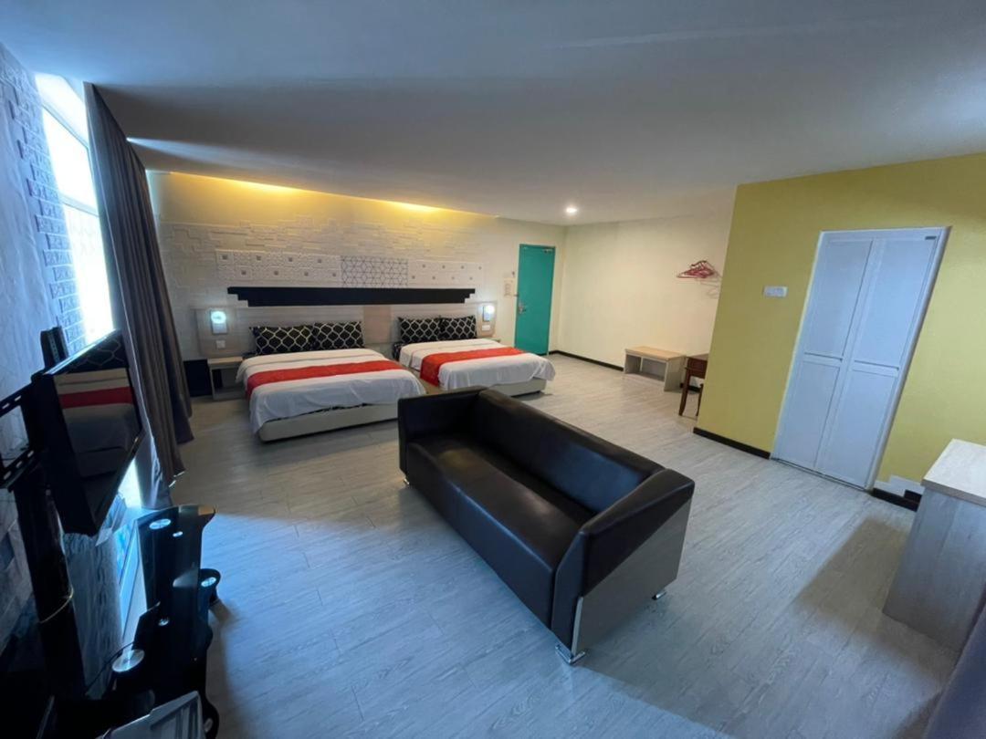 N&L Hotel Kuala Terengganu Buitenkant foto