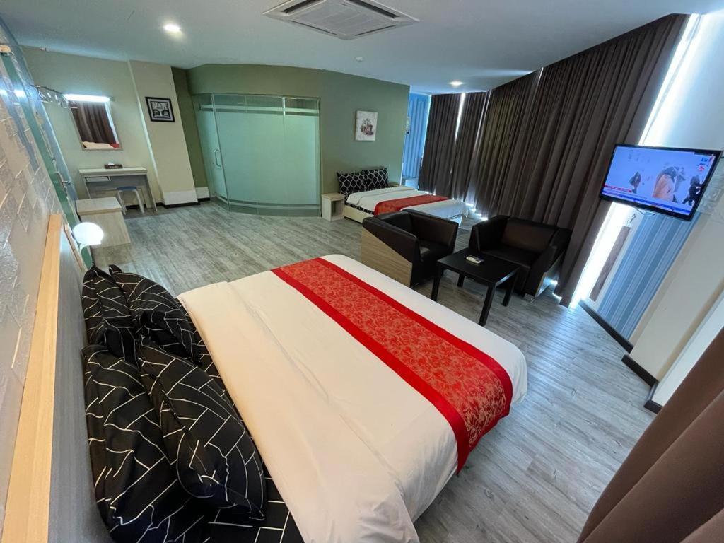N&L Hotel Kuala Terengganu Buitenkant foto